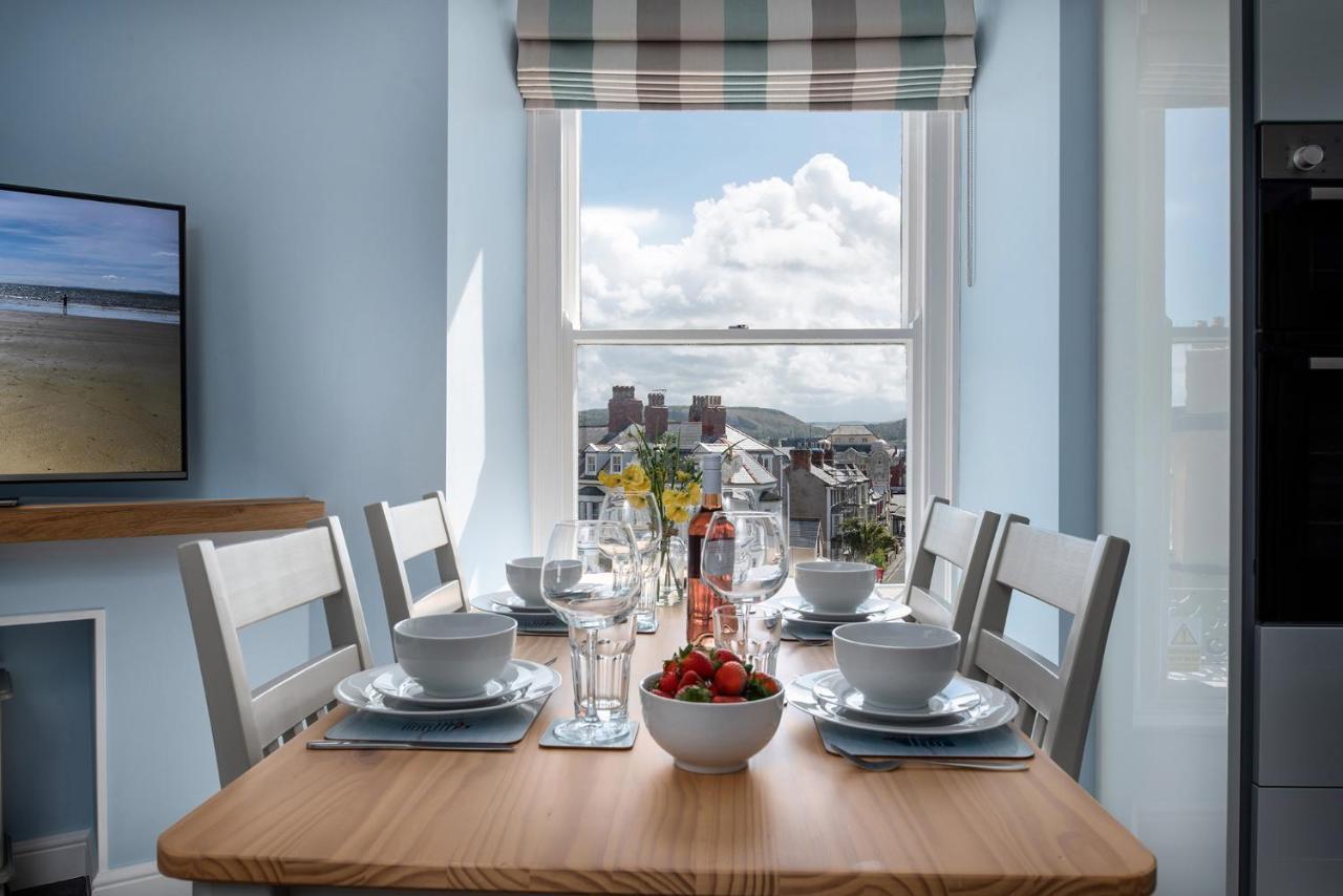Abbey Road Boutique Holiday Apartment Llandudno Zewnętrze zdjęcie